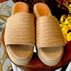 J Crew woven shoes. Size 6 New.